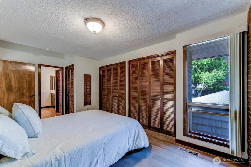 Property photo for 10830 Glen Acres Drive S #t9, Seattle photo 14