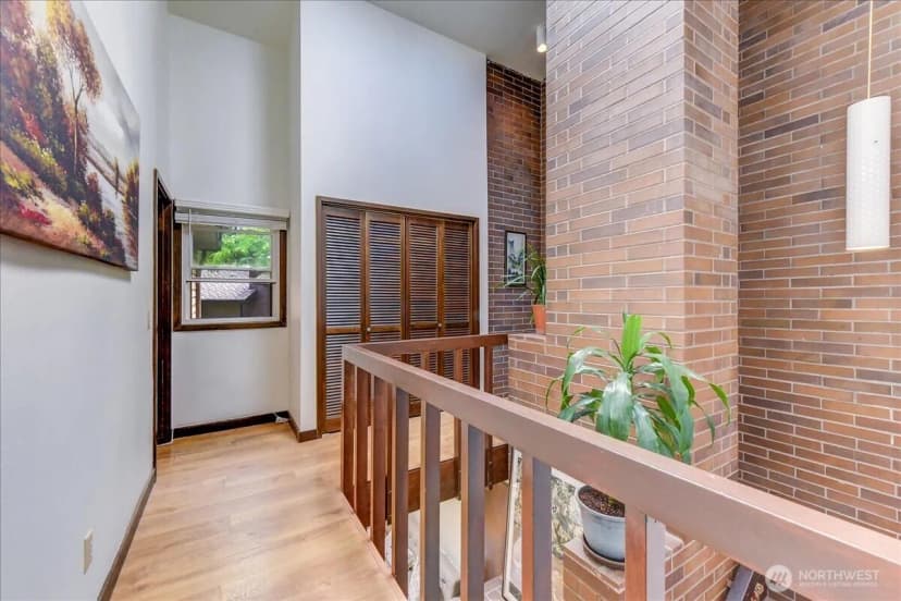 Property photo for 10830 Glen Acres Drive S #t9, Seattle photo 16