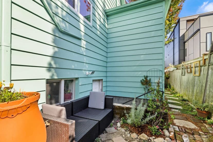 Property photo for 2359 Nw 67th Street, Seattle photo 32