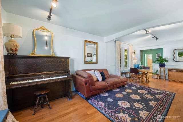 Property photo for 2359 Nw 67th Street, Seattle photo 4