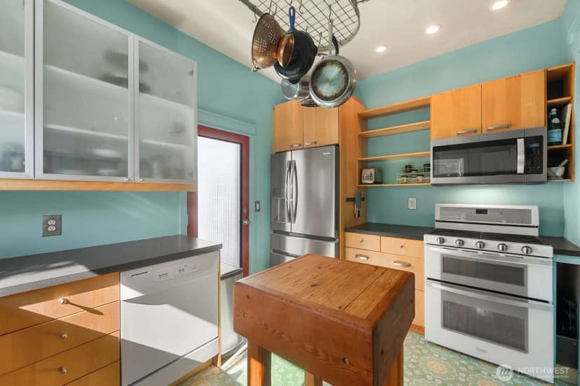 Property photo for 2359 Nw 67th Street, Seattle photo 13