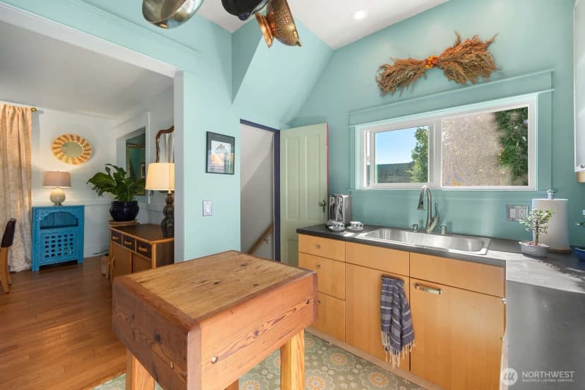 Property photo for 2359 Nw 67th Street, Seattle photo 14