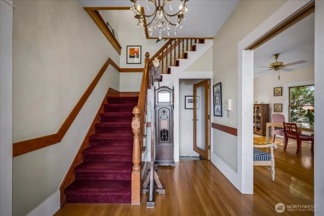 Property photo for 3617 Corliss Avenue N, Seattle photo 2