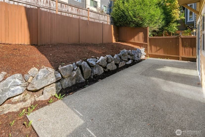Property photo for 126 N 101st Street, Seattle photo 28