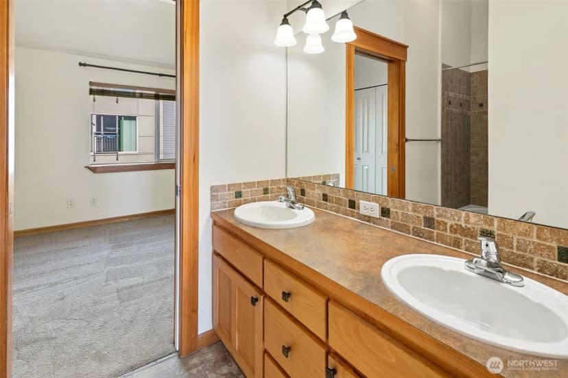 Property photo for 126 N 101st Street, Seattle photo 19