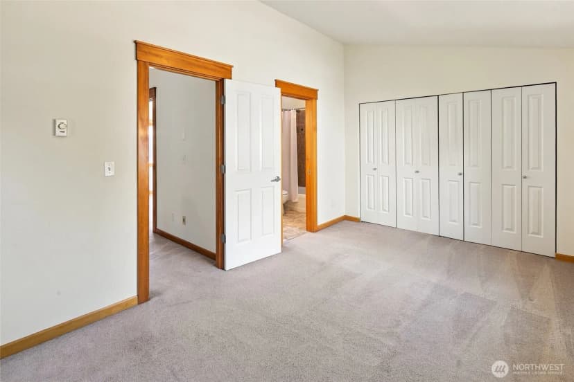Property photo for 126 N 101st Street, Seattle photo 15