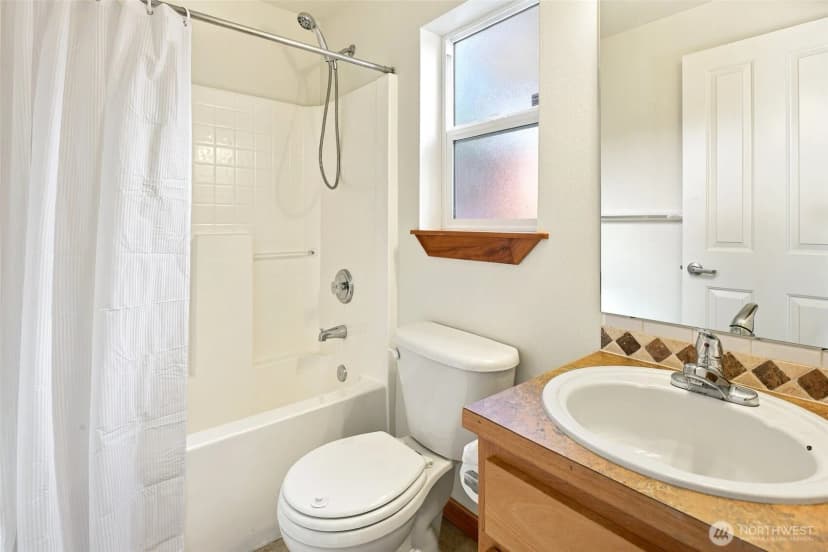 Property photo for 126 N 101st Street, Seattle photo 26