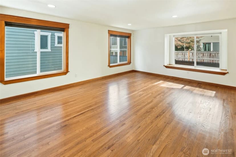 Property photo for 126 N 101st Street, Seattle photo 7