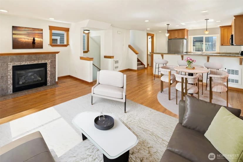 Property photo for 126 N 101st Street, Seattle photo 5