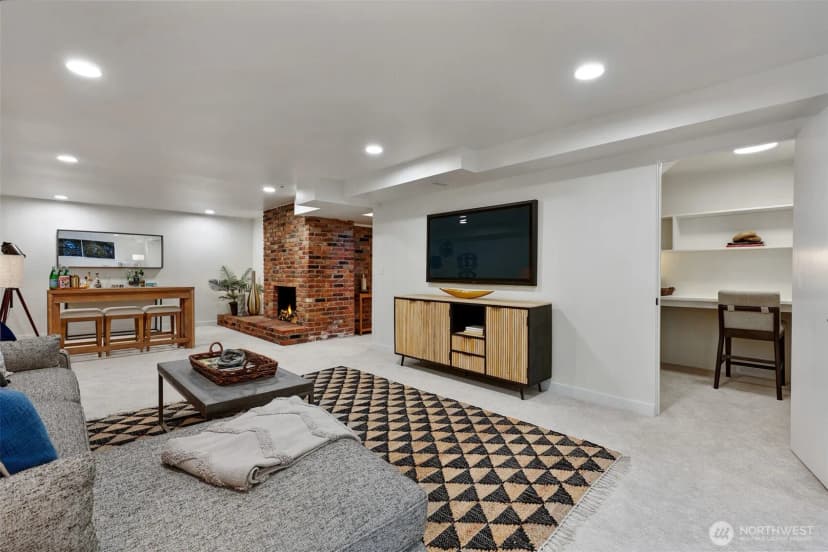 Property photo for 9100 Se 72nd Place, Mercer Island photo 25