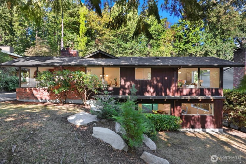 Property photo for 9100 Se 72nd Place, Mercer Island