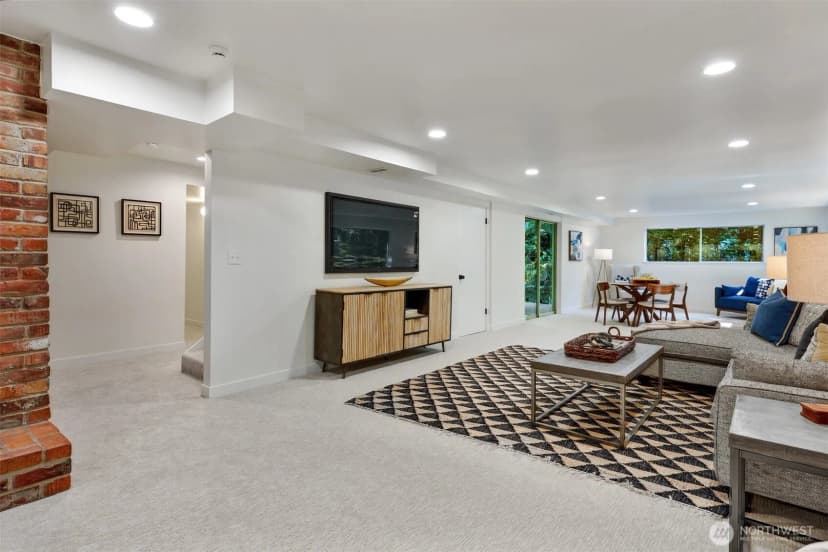 Property photo for 9100 Se 72nd Place, Mercer Island photo 24