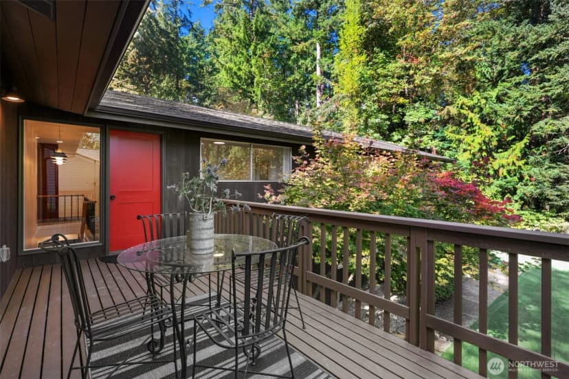 Property photo for 9100 Se 72nd Place, Mercer Island photo 16