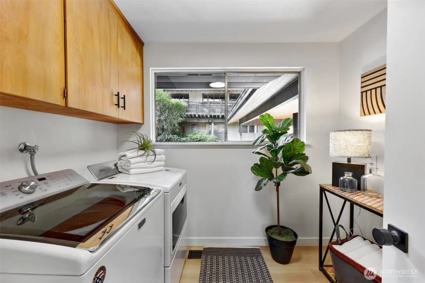 Property photo for 9100 Se 72nd Place, Mercer Island photo 23