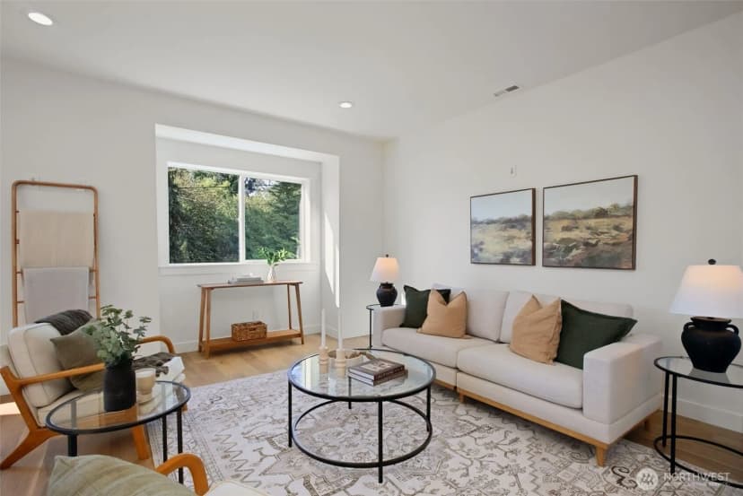 Property photo for 4812 S Frontenac Street, Seattle photo 7