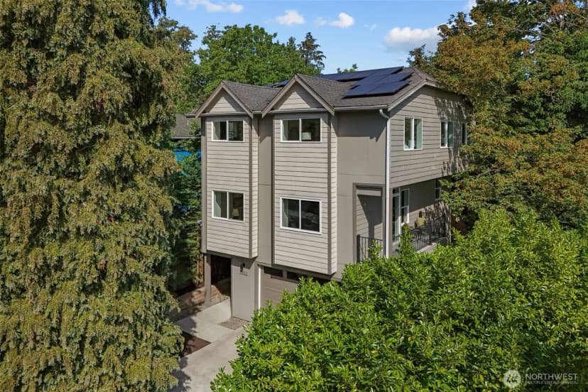 Property photo for 4812 S Frontenac Street, Seattle