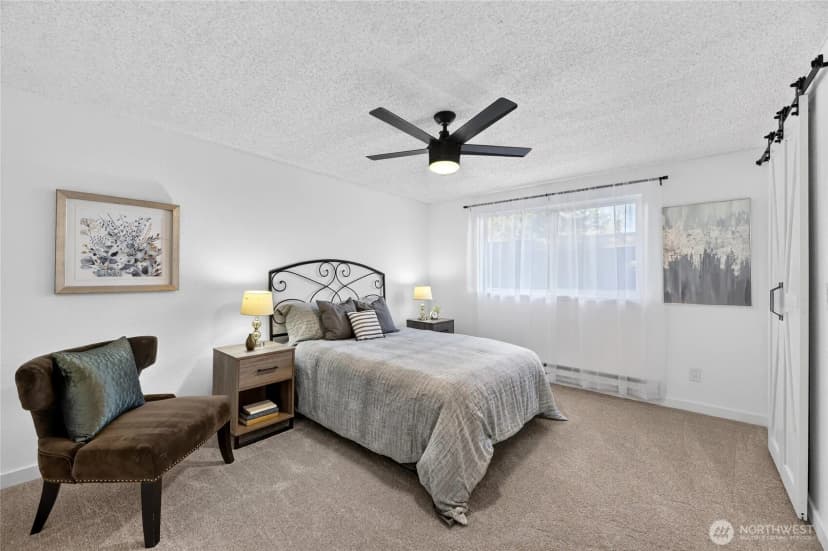 Property photo for 8609 25th Avenue Sw #b, Seattle photo 14