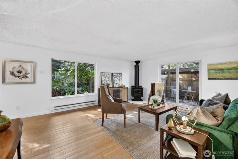 Property photo for 8609 25th Avenue Sw #b, Seattle photo 4