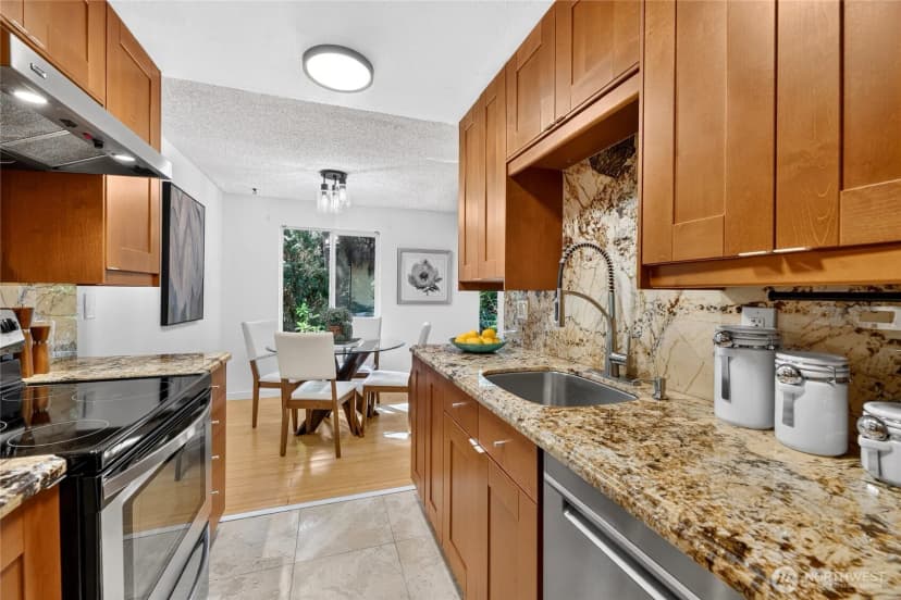 Property photo for 8609 25th Avenue Sw #b, Seattle photo 11