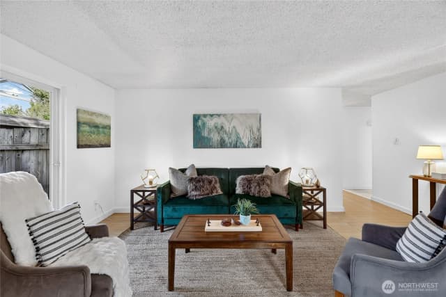 Property photo for 8609 25th Avenue Sw #b, Seattle photo 5
