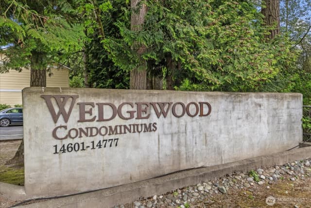 Property photo for 14702 Ne 51st Street #a2, Bellevue photo 3