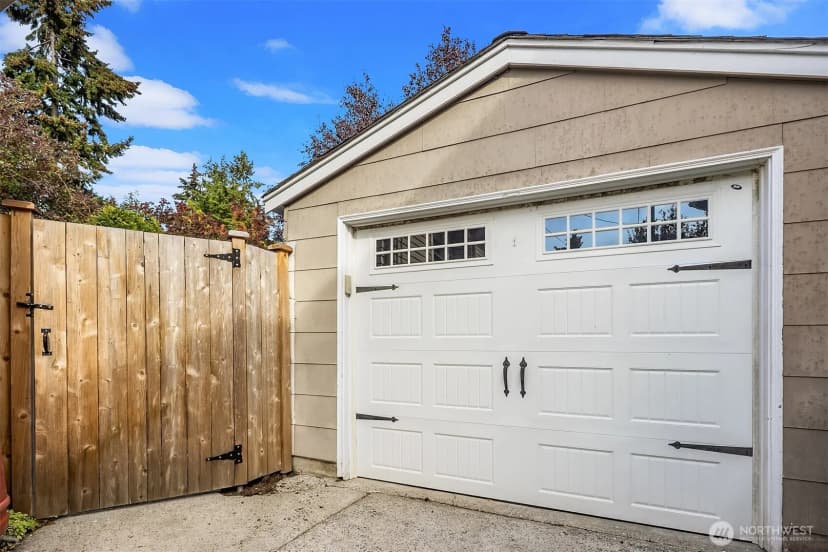 Property photo for 6738 26th Avenue Nw, Seattle photo 21