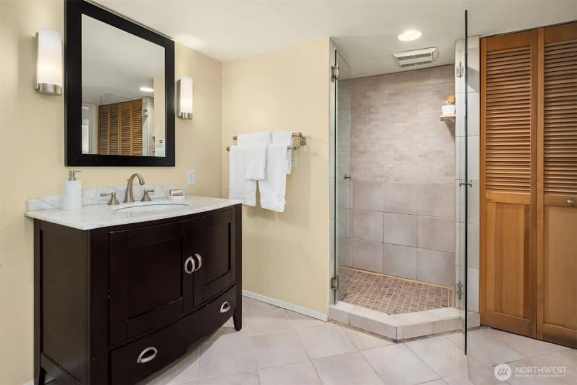 Property photo for 6738 26th Avenue Nw, Seattle photo 14