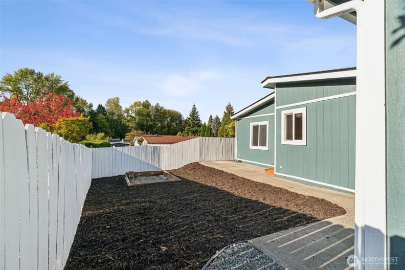 Property photo for 17125 Woodcrest Drive Ne, Bothell photo 29