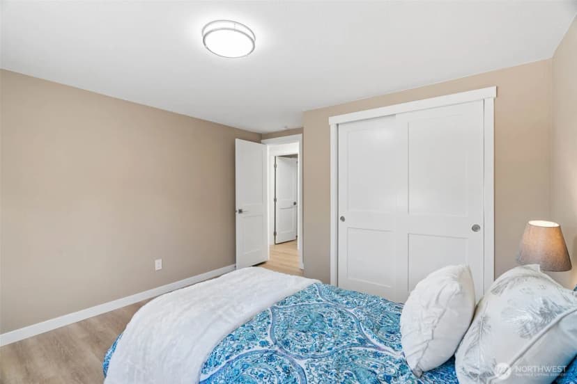 Property photo for 17125 Woodcrest Drive Ne, Bothell photo 24