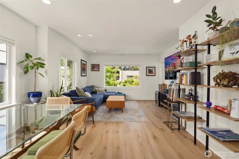 Property photo for 4206 Dayton Avenue N, Seattle photo 10