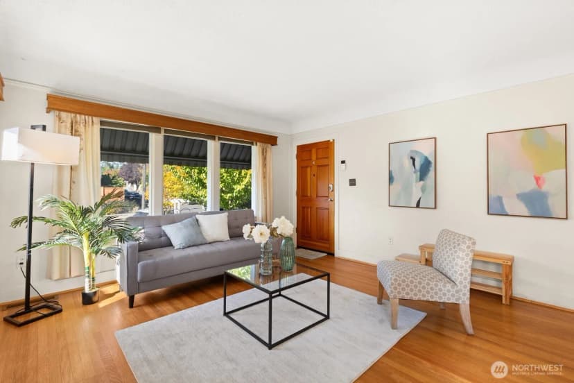 Property photo for 7850 Renton Avenue S, Seattle photo 4