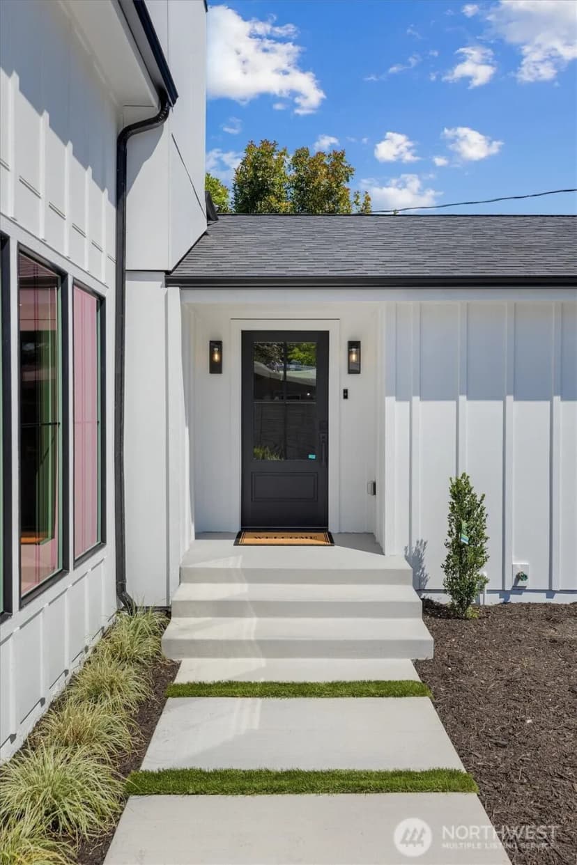 Property photo for 7743 Seward Park Avenue S #a, Seattle photo 2