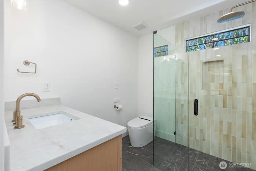 Property photo for 7743 Seward Park Avenue S #a, Seattle photo 9