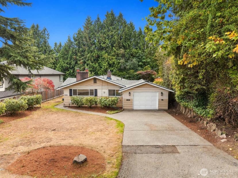 Property photo for 10241 Ne 20th Place, Bellevue