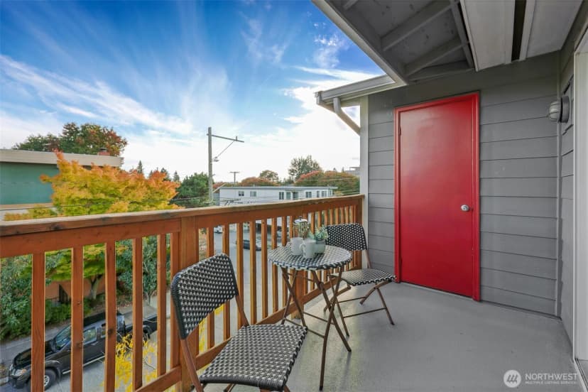 Property photo for 7000 Cleopatra Place Nw #301, Seattle photo 17