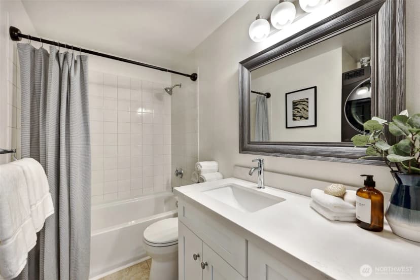 Property photo for 7000 Cleopatra Place Nw #301, Seattle photo 15