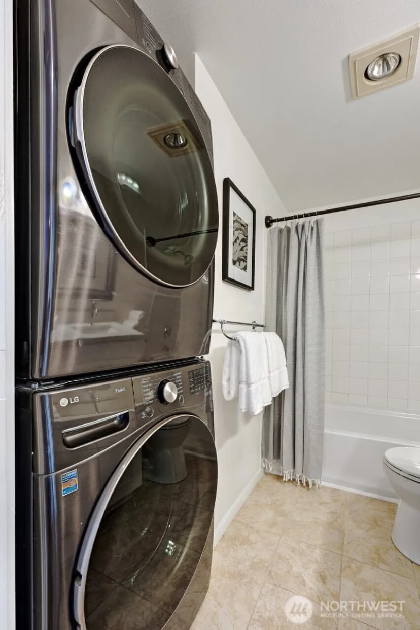 Property photo for 7000 Cleopatra Place Nw #301, Seattle photo 16