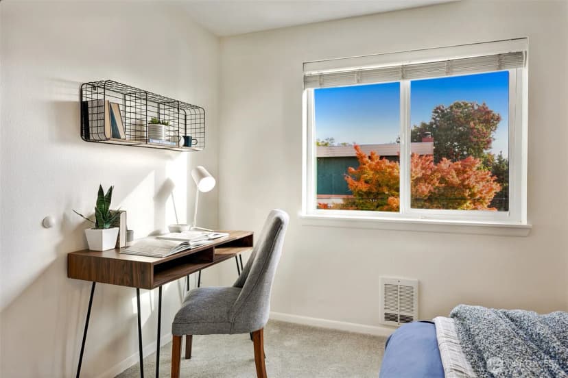 Property photo for 7000 Cleopatra Place Nw #301, Seattle photo 14