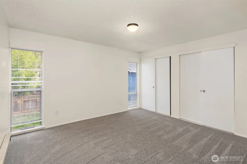 Property photo for 326 Ne 50th Street, Seattle photo 8