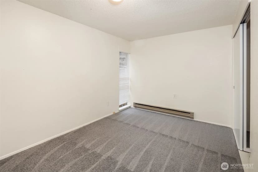 Property photo for 326 Ne 50th Street, Seattle photo 11