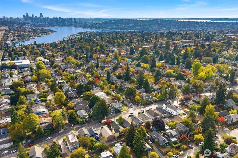 Property photo for 326 Ne 50th Street, Seattle photo 31