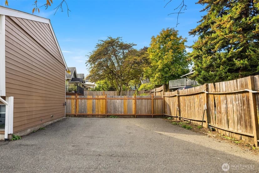 Property photo for 326 Ne 50th Street, Seattle photo 26