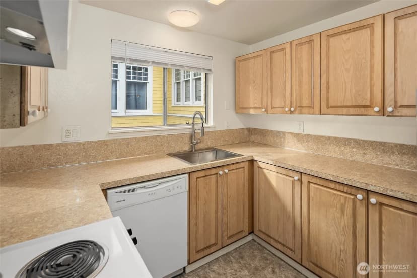 Property photo for 326 Ne 50th Street, Seattle photo 7