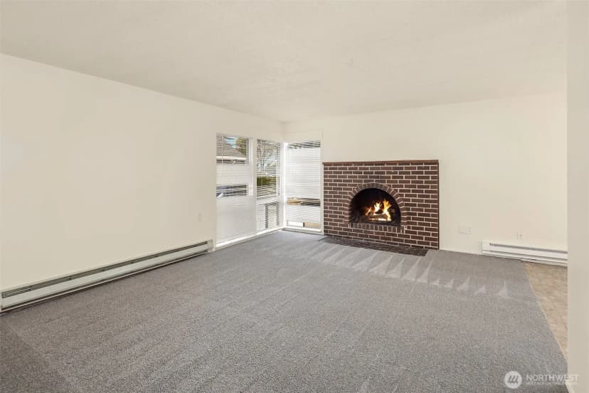Property photo for 326 Ne 50th Street, Seattle photo 3