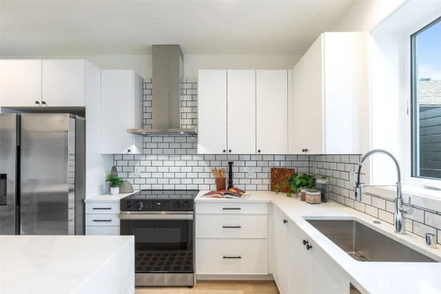 Property photo for 1556 S Pearl Street #b, Seattle photo 4