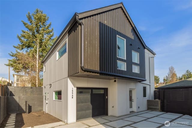 Property photo for 1556 S Pearl Street #b, Seattle