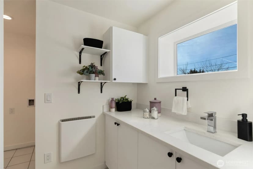 Property photo for 1556 S Pearl Street #c, Seattle photo 25