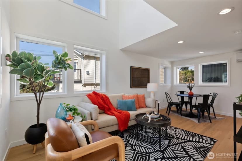 Property photo for 1556 S Pearl Street #c, Seattle photo 4