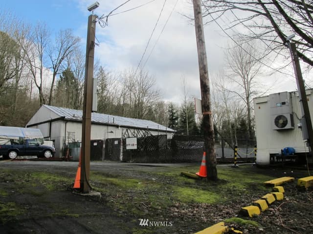 Property photo for 2457 Kamber Road, Bellevue photo 3
