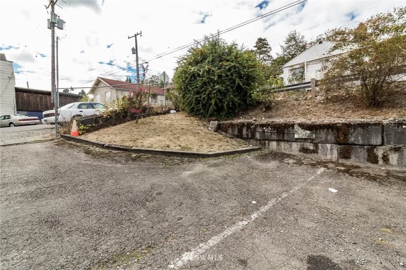 Property photo for 4103 Rainier Avenue S, Seattle photo 21
